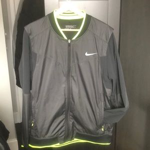 Nike men’s Golf jacket. Size medium